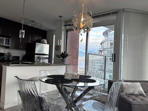 Interior - Urban House Downtown Vancouver (Vancouver)