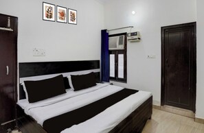 Deluxe Room | Free WiFi - Yuvraj Guest House (Rudrapur)