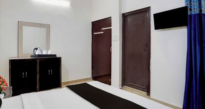 Yuvraj Guest House
