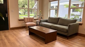 TV, fireplace, offices