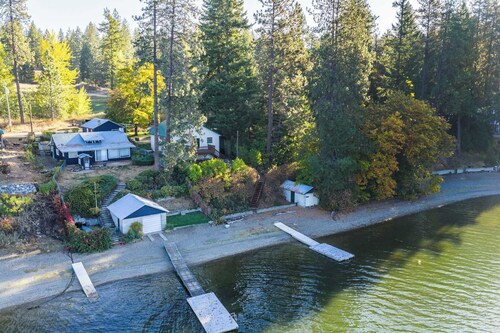 Lakefront Cabin with Private Beach and Dock