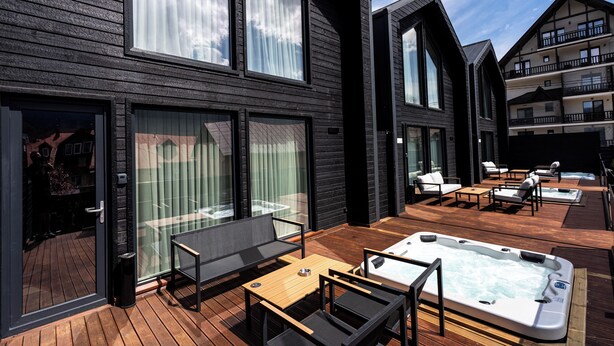Terrace/patio - SkyNest Chalet • Jacuzzi • Mountain View • Near Sinaia (Bușteni)