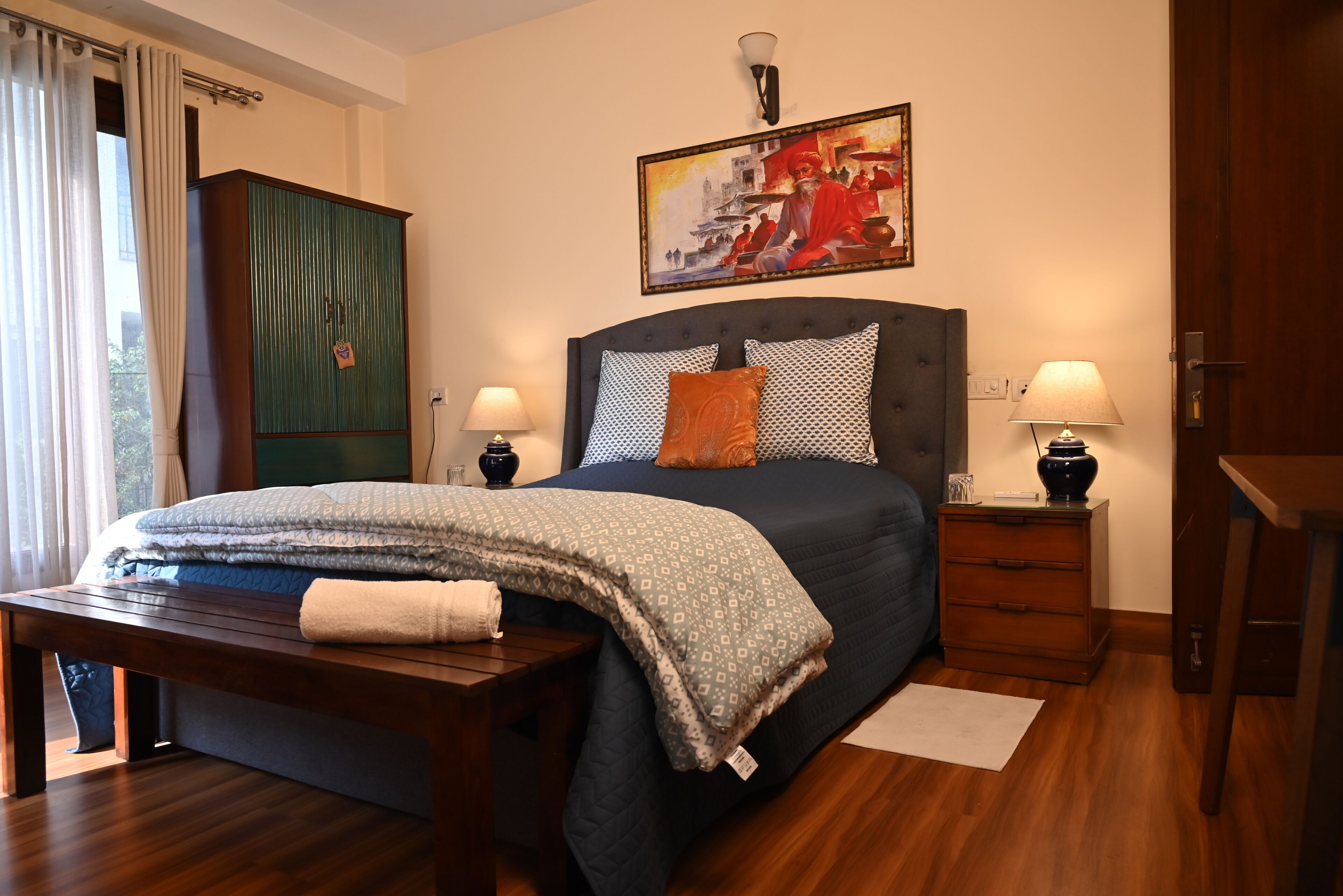 Iron/ironing board, WiFi (free)