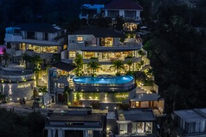 Vila superluxo, 4 quartos, piscina particular, vista para o oceano | Fachada