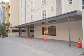 Exterior - Hotel Jubilee Park Hitech city (Hyderabad)