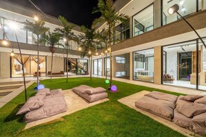 Vila Mewah, 4 kamar tidur, kolam renang pribadi | Teras/patio