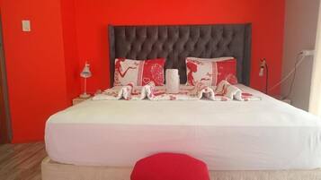 Comfort Double Room, Balcony | In-room safe, desk, laptop workspace, soundproofing