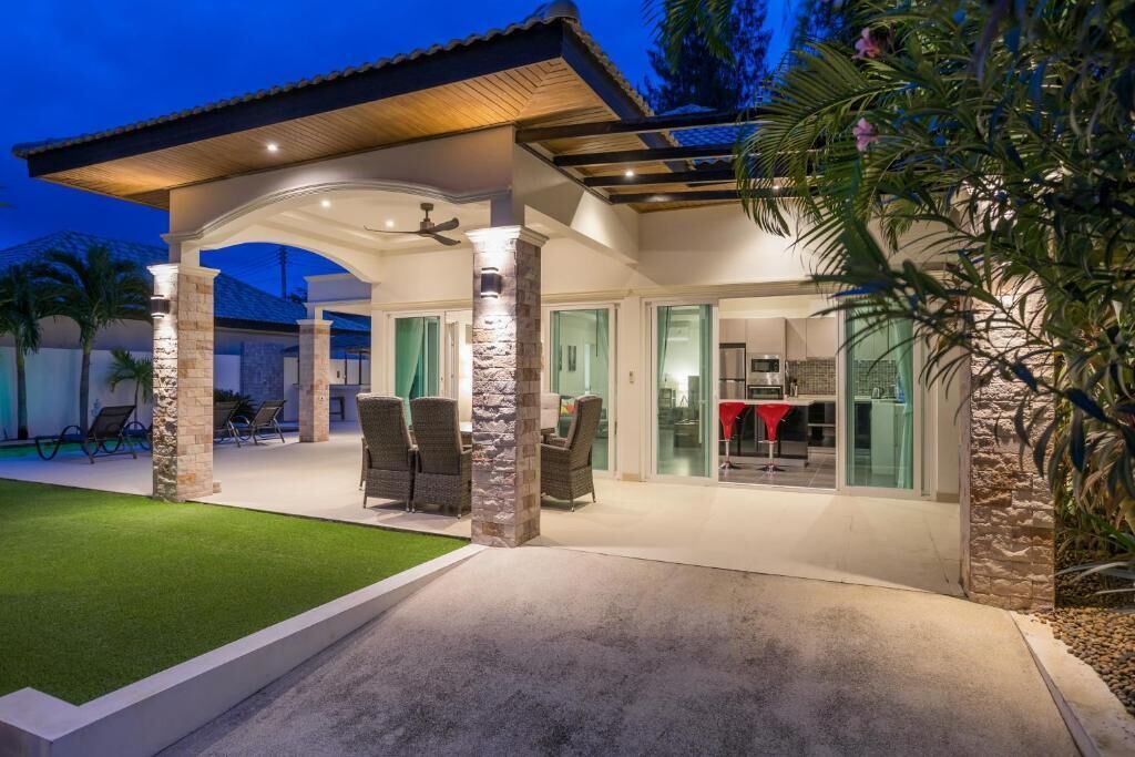 Tempat makan luar