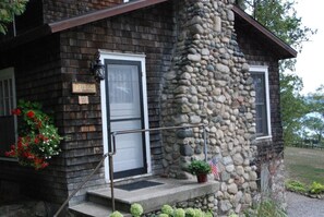 Exterior detail - Historic Lodge Apartment at Chimney Corners Resort (Frankfort)