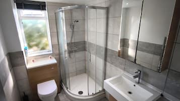 Shared Dormitory, 1 Bedroom, Garden View | Bathroom