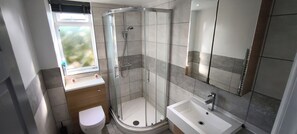 Shared Dormitory, 1 Bedroom, Garden View | Bathroom - Room-delightful Double Room in Shared Ho (Chelmsford)