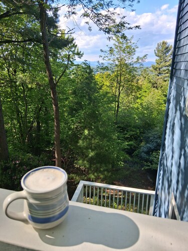 NEW LISTING DISCOUNTS! Great Views - Espresso Maker - 6BR, BBQ & Stocked Kitchen