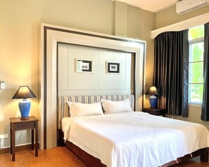 Deluxe Double Room, Balcony | In-room safe - The Boone resort (Tambon Mae Khue)