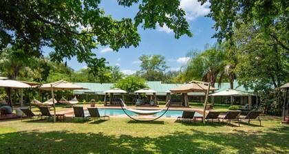 Perry's Bridge Hollow Boutique Hotel