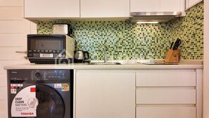 Private kitchen - AMAZON RESIDENCE B4-620 (Pattaya City)