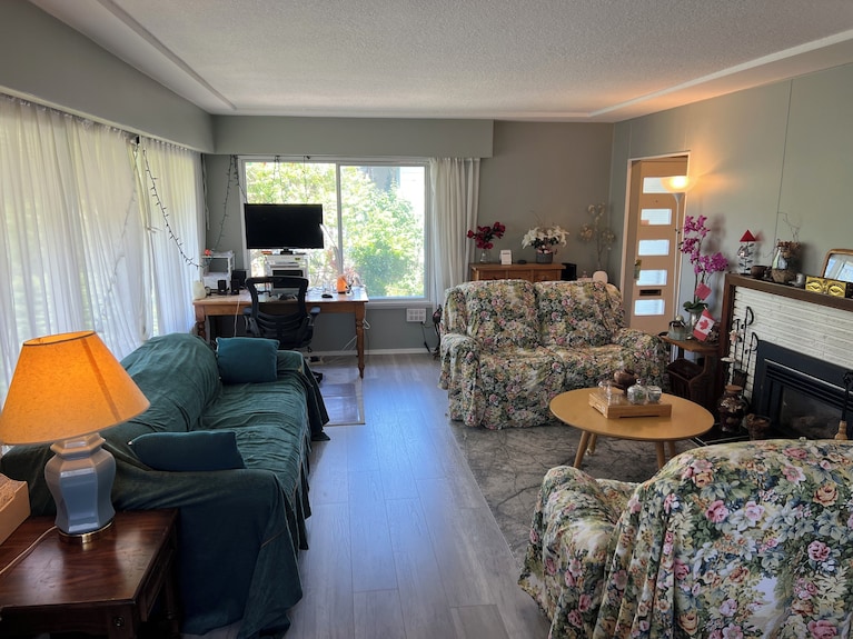 Enjoyable 3-bedroom House In Charming Surrey Neighborhood, Close To Everything - New Westminster