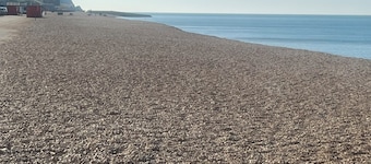 Beach retreat Seaford, gateway to Seven Sisters, South Downs national park -