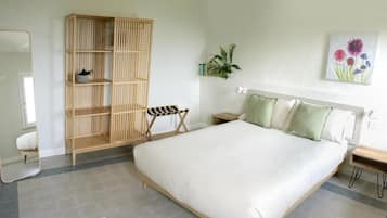 Suite, balcon, vue jardin