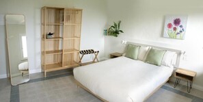 Suite, balcone, vista giardino | Wi-Fi gratuito, accesso in sedia a rotelle