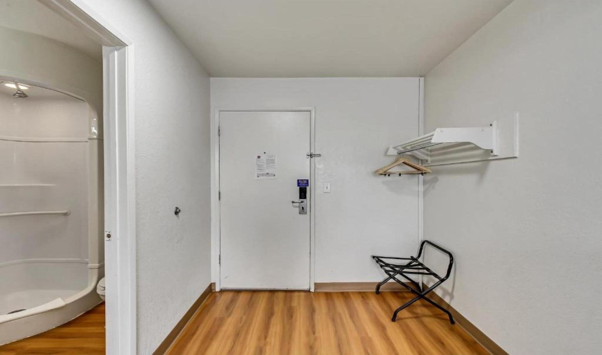 2 Full Beds | Hearing Access Nsmk Micfridg - Ogden, UT