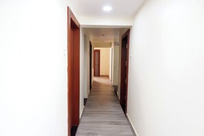 Interior - Perfect 5-bedroom hotel with AC in pleasant Varanasi (Varanasi)