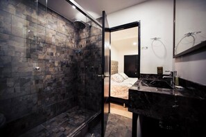 Shower, hair dryer - 11Br Pool Jacuzzi EventsOk Parque Lleras Provenza (Medellín)
