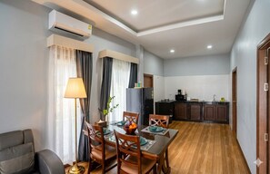 Dining - Villa Escape , Aonang Krabi (Meung krabi)