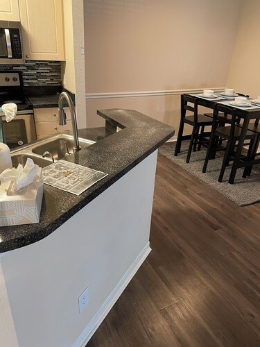Cozy 1-bedroom Apartment Heart Of Downtown Detroit