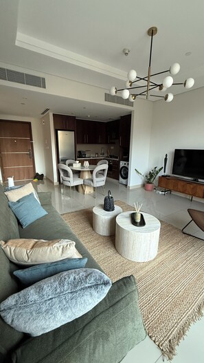 Living area - Vrbo Property (Dubaï)