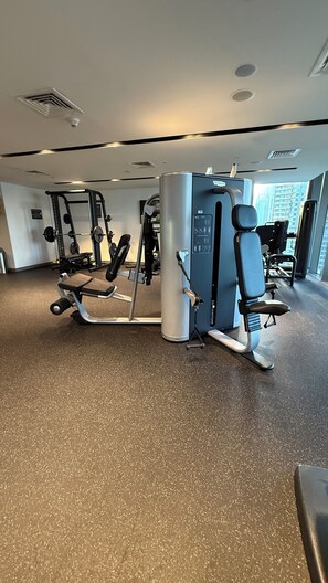 Fitness facility - Vrbo Property (Dubaï)