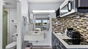 Shower, towels