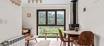 La Casina Blanca – A Cozy Retreat by the Asturian Coast