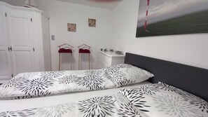 WiFi, bed sheets - Vrbo Property (Belum)