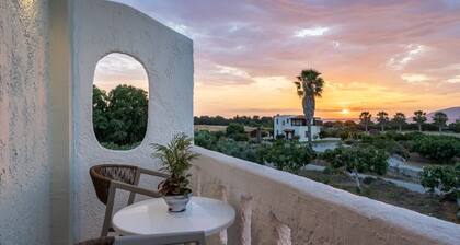 SolMare Deluxe Suites