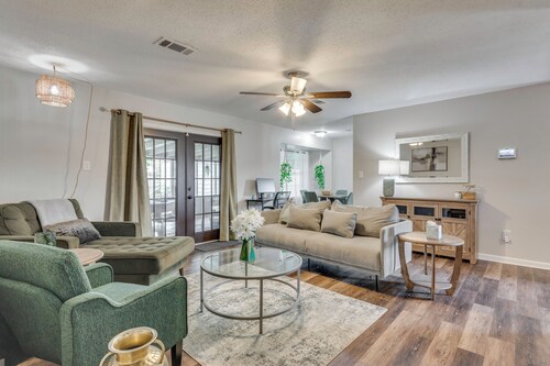 Screened Lanai! Pet-Friendly Haven in Pensacola