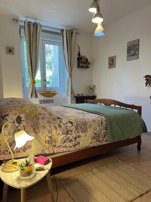WiFi, bed sheets - Vrbo Property (Molières-sur-Cèze)
