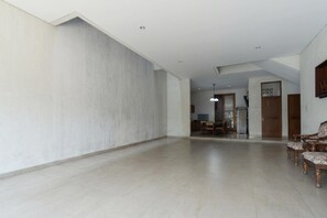 Interior - Modern Deluxe Double in Cirebon (Cirebon)