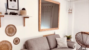 Living area - BEACH Las Arenas, Cabañal area, near bus and metro (València)