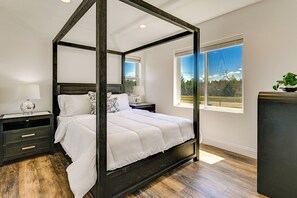 Desk, iron/ironing board, internet, bed sheets