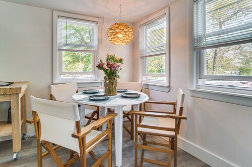 Periwinkle: Gateway to Cape Cod Coastal Cottage
