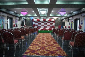 Meeting facility - Hotel NSK Grand Kunuru By OTABoostup (Penumuluru)