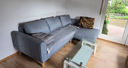Quiet and Cozy Ground Floor Apartment with Balcony and Wi-Fi