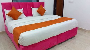 Superior Double Room | Free WiFi - HR Residency (Delhi)