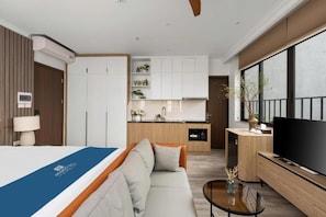 Estudio Deluxe, vista a la ciudad | Escritorio, cortinas blackout y wifi gratis 