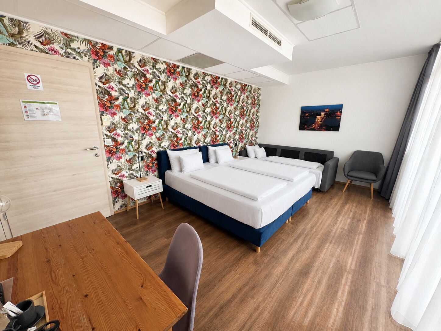 1 bedroom, WiFi, bed sheets