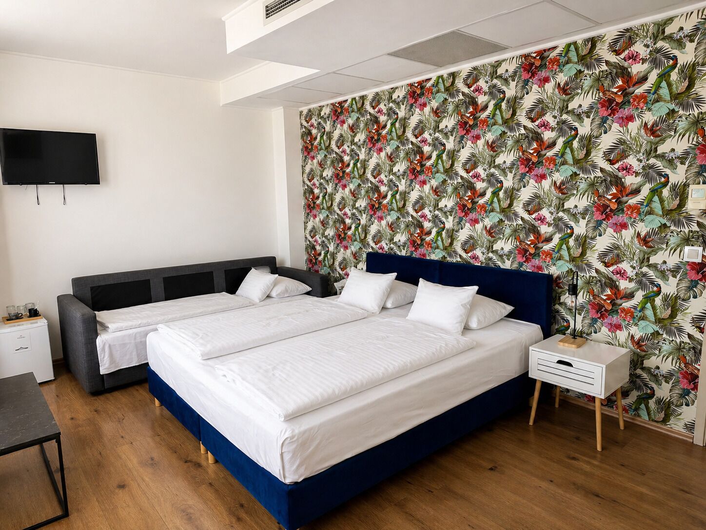 1 bedroom, WiFi, bed sheets