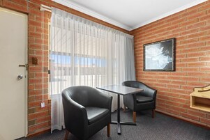 Standard Double Room, 1 Queen Bed | Interior