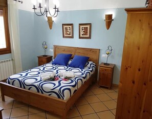 6 bedrooms