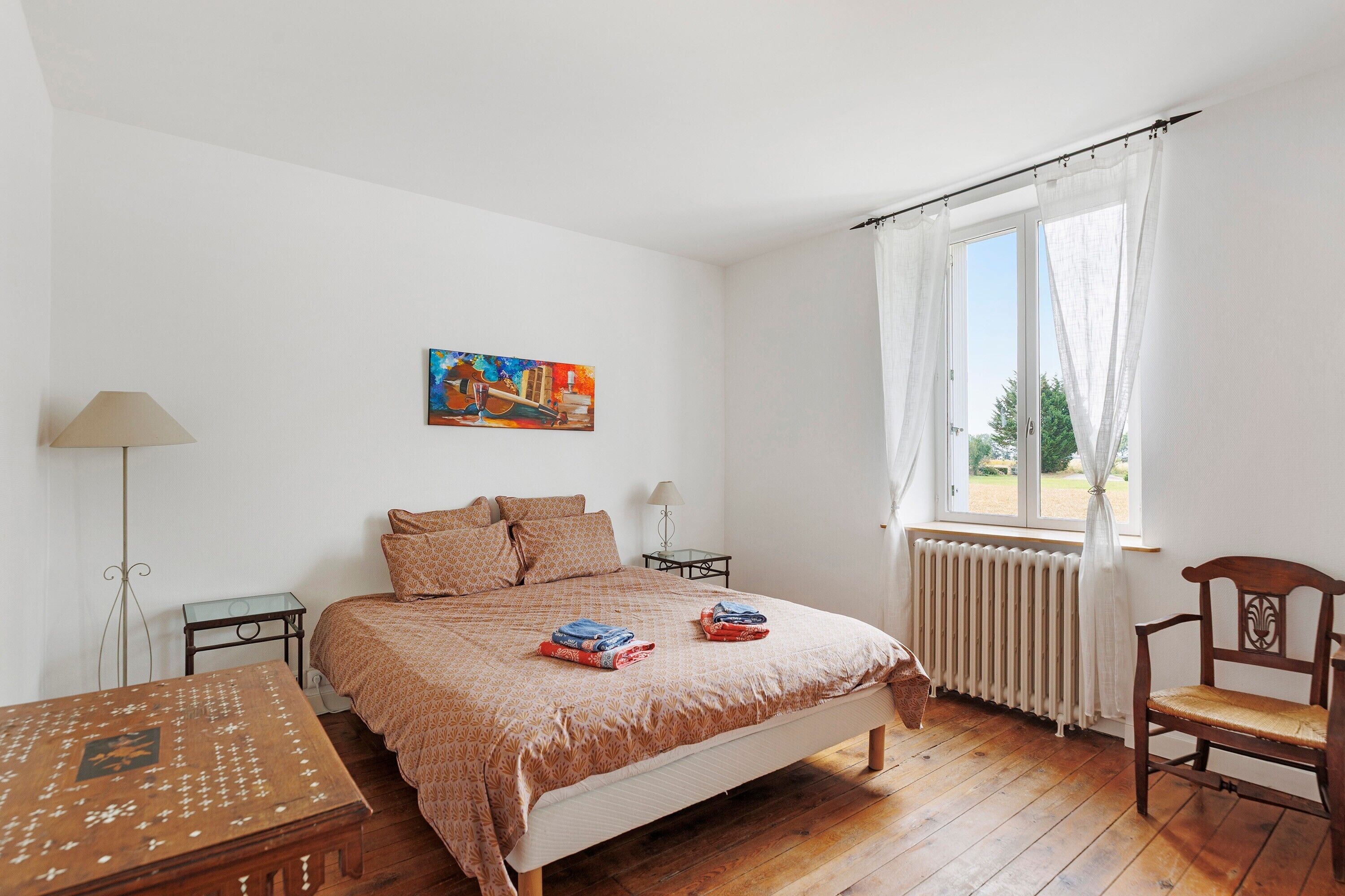 7 slaapkamers, een strijkplank/strijkijzer, wifi, beddengoed