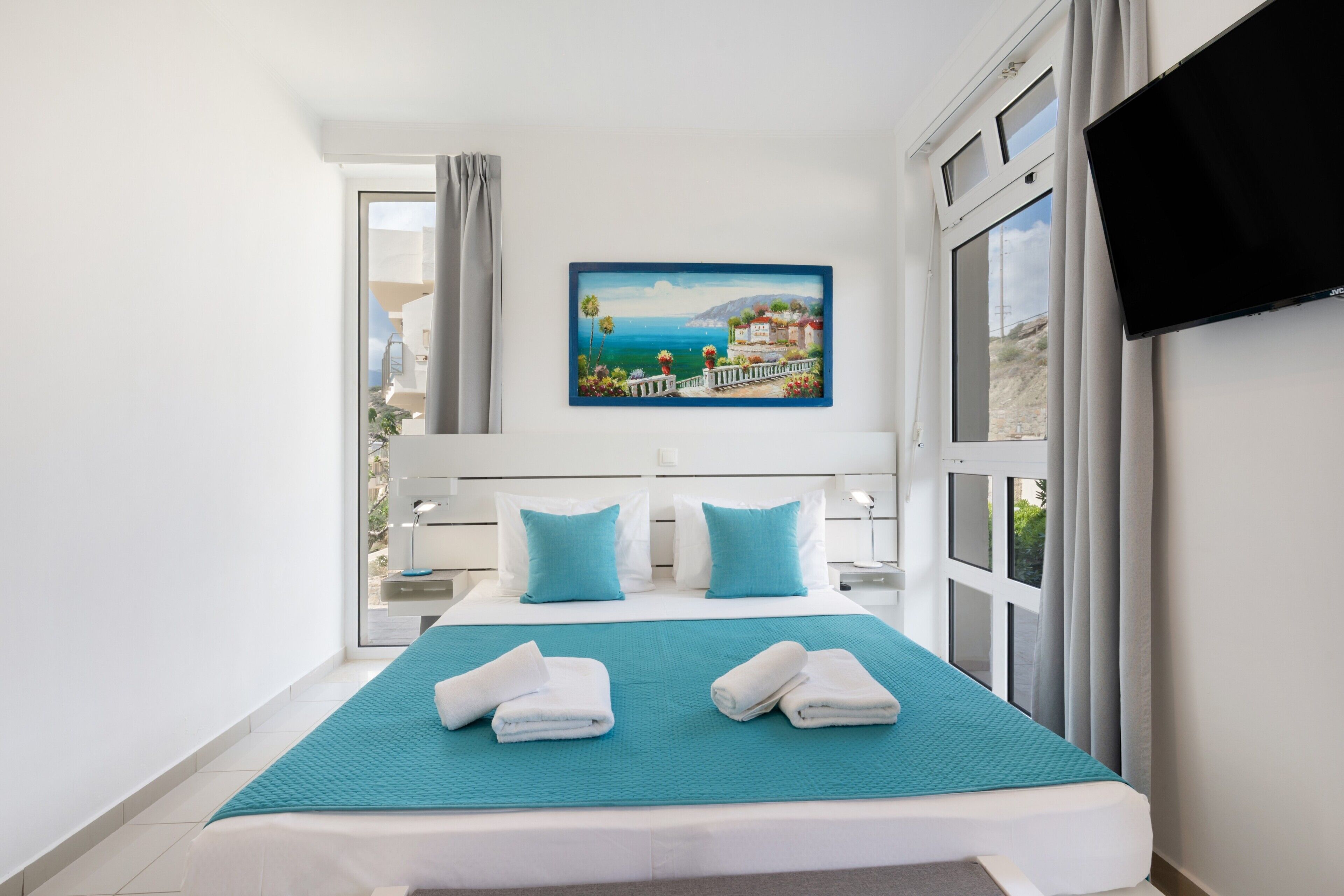1 chambre, fer et planche à repasser, Wi-Fi, draps fournis